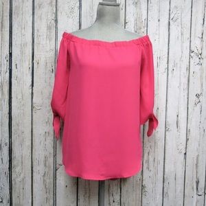 Adorable Staccato Pink Off Shoulder Top Size Large
